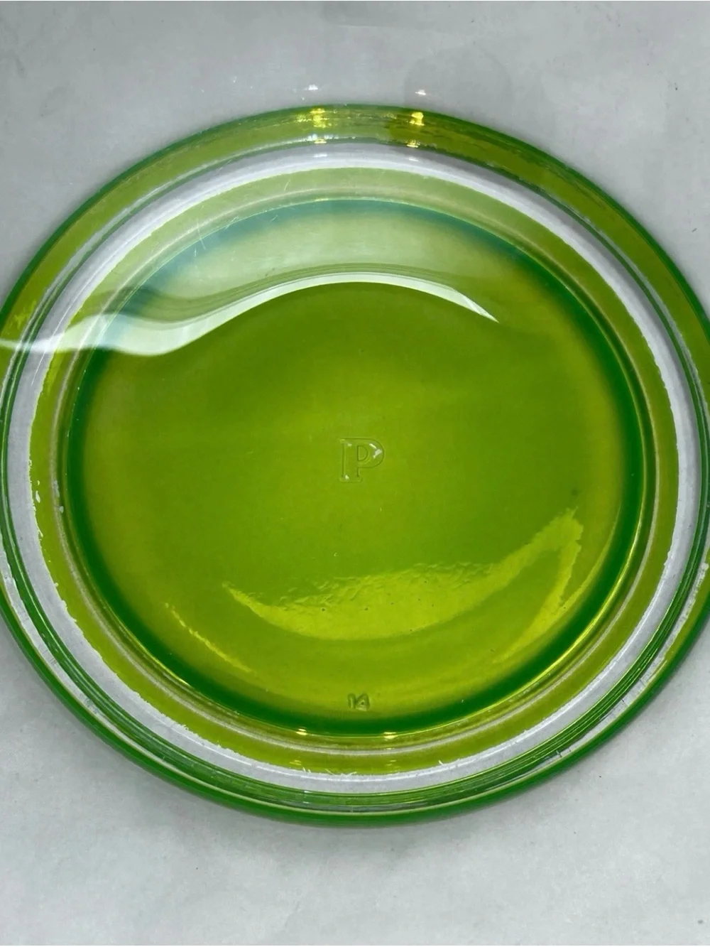 Vtg Turkish Lg Serving Bowl Clear Flared Rim W/Emerald Green Base Pasabahc 9.5”